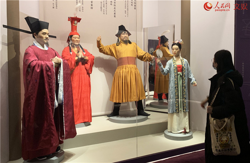 【组图】“中国古代服饰文化展”亮相中国国家博物馆